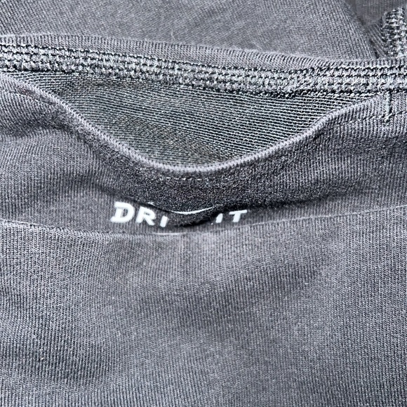 Nike Dri-Fit Capri Leggings - Picture 7 of 7